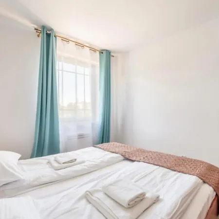 Apartment Flatbook Margo Z Parkingiem W Krynicy Morskiej - 350 M Od Plazy